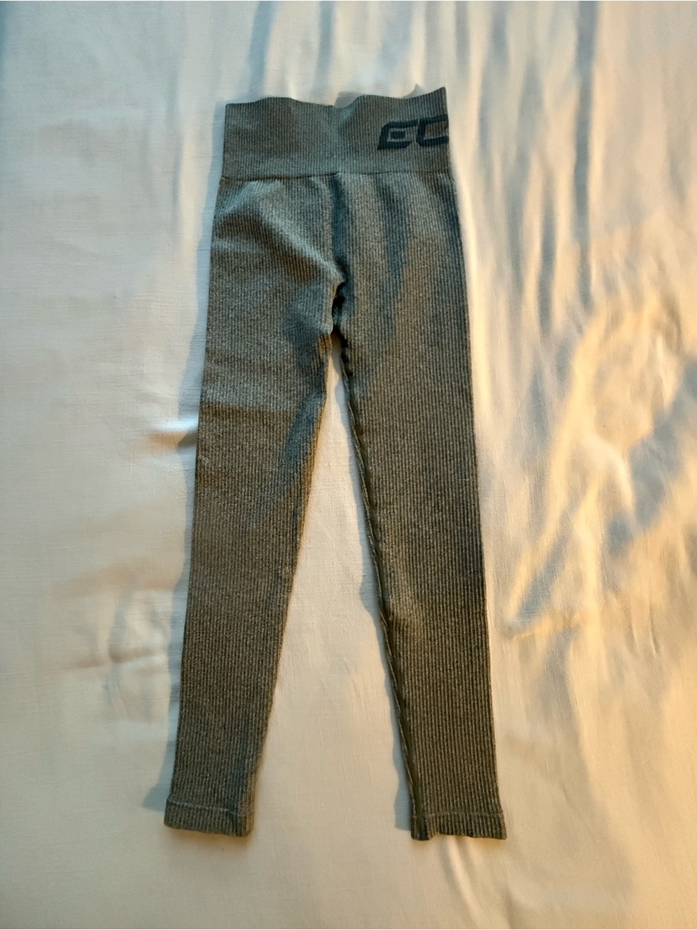 ECHT Women’s Ribbed Gray Leggings